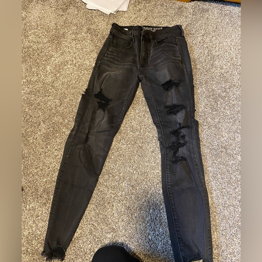 American eagle distressed skinny jeans